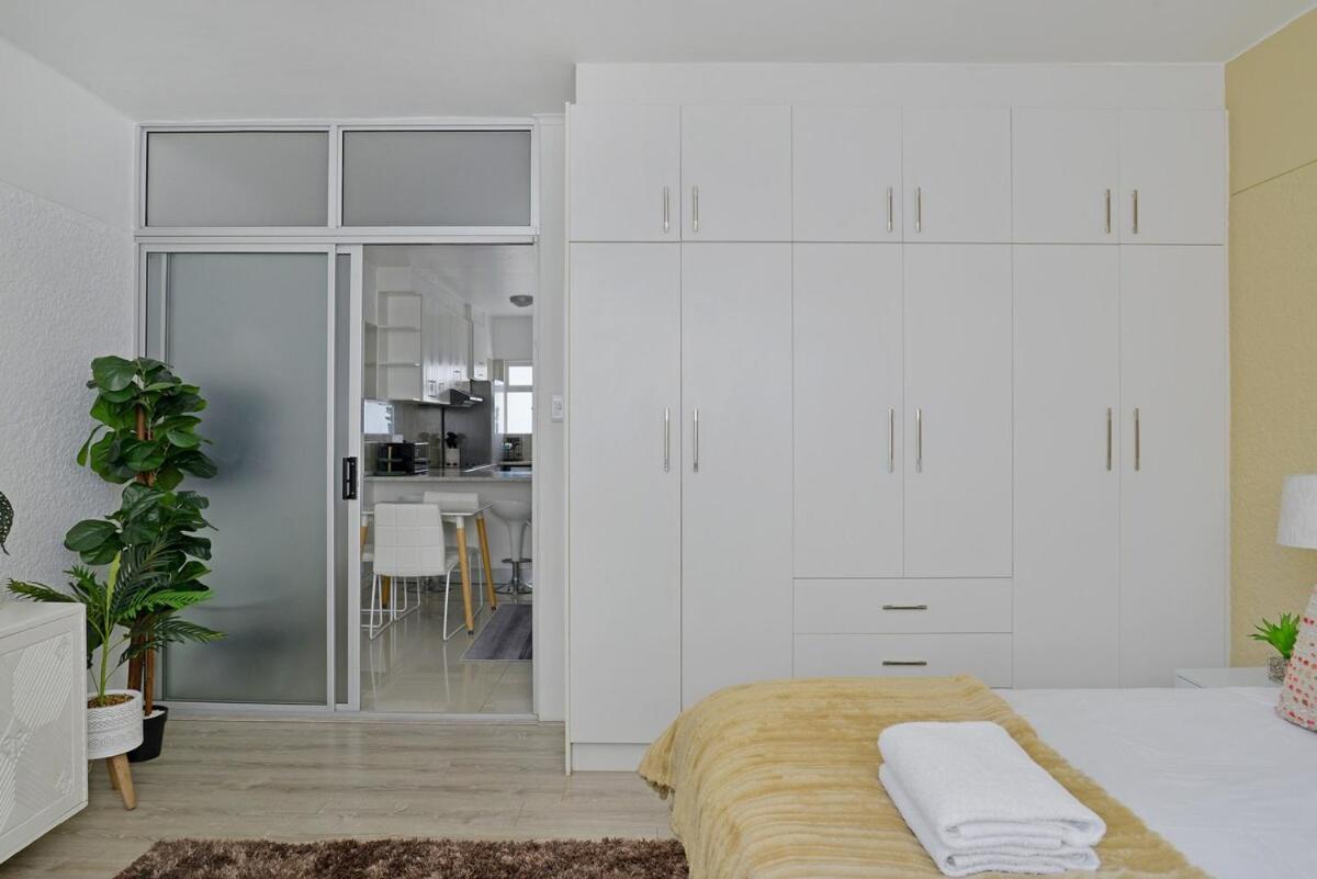 Charming Sea Point Haven 50m To Ocean Cape Town